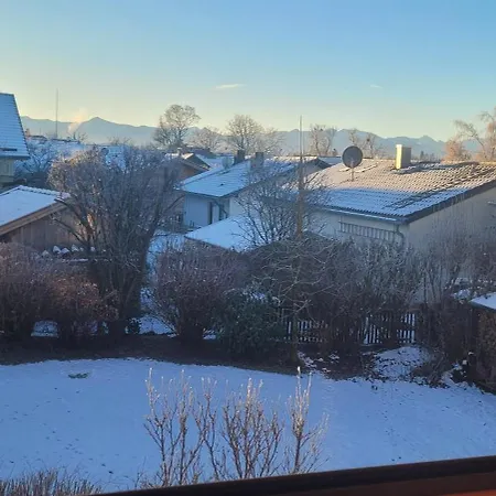Daire Lichtblick Oberbayern, Sonnig, Bergblick, Grosser Balkon Weilheim in Oberbayern